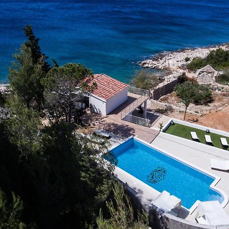 Villa Mendes Zastražišće Eksteriør billede
