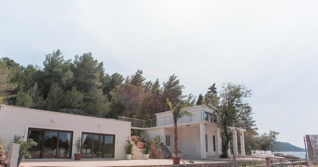 Villa Mendes Zastražišće Eksteriør billede